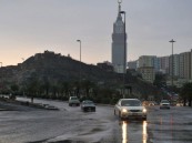 طقس اليوم.. أمطار رعدية ورياح معيقة للرؤية بعدة مناطق تشمل مكة والمدينة