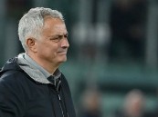 مورينيو يعرب عن حسرته لغياب ديبالا بعد خسارة الديربي