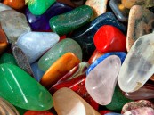 الزعاق .. يوضح مصدر الأحجار الكريمة ومسمياتها