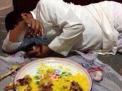 النمر .. يحذّر من النوم بعد الأكل الدّسِم