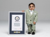 جينيس تكشف عن أقصر رجل في العالم.. يزن 6.5 كجم وطوله صادم