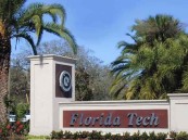 نظير إسهاماتها.. جامعة أمريكية تُرشح طالبة سعودية لجائزة التميز