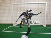 روبوت لاعب كرة قدم يفوق قدرات “ميسي” سيشارك في بطولات دولية