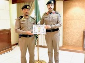 سمو وزير الداخلية يمنح “البويت” نوط الإتقان العسكري