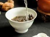 فوائد مذهلة لتناول البابونج الساخن بانتظام.. تعرف عليها