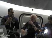 شاهد تعليق رائد الفضاء علي القرني بعد وصوله إلى الفضاء