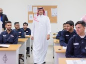 مطلعًا على نماذج من أعمالهم.. محافظ الأحساء يزور المعهد الوطني للتدريب الصناعي NITI