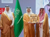 أمير المنطقة الشرقية يدشن 32 مشروعًا بتكلفة 509 ملايين ريال لأمانة الأحساء 