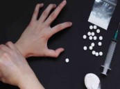 جريمة بشعة.. مدمنة شبو تقتل أسرتها بالكامل وتشعل النيران في الجثث