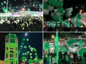 بالصور.. أسواق القرية تتوشّح بالأخضر وتزيّن السماء احتفالًا باليوم الوطني 93