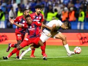 ضمك‬⁩ يوقف انتصارات ⁧‫الهلال‬⁩ ويتعادلان إيجابيا  بهدف لكل منهما