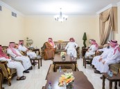 نائب أمير الشرقية يقدم التعازي لعائلة السويكت
