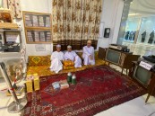 بالصور.. متحف الناجم بالأحساء يستقبل رجال أعمال من سلطنة عمان