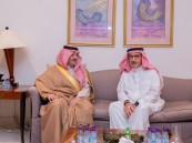 أمير الشرقية يقدم التعازي لأسرة الحاج في وفاة والدهم