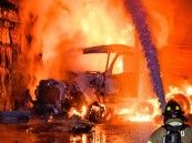 عاجل.. 12 قتيلاً و 39 جريحاً في انفجار مصنع بإندونيسيا