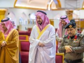 نائب أمير الشرقية يؤدي صلاة الاستسقاء مع جموع المصلين