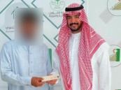 ضمن الإسكان التنموي.. مدير العيون الخيرية يسلم الوحدة السكنية الخامسة