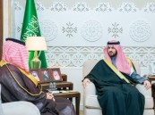 نائب أمير الشرقية يستقبل مدير عام فرع هيئة الهلال الأحمر بالمنطقة