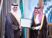 أمير الشرقية يستقبل منسوبي إدارة الشؤون الصحية بالمنطقة