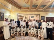 كشافة شباب مكة وعدد من الأعيان يكرمون أعضاء المركز الإعلامي بنادي الفتح في الأحساء