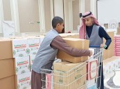 بالصور.. العيون الخيرية توزع 450 سلة رمضانية على الأسر المستفيدة