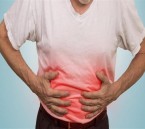 تقرير طبي يحذر: 3 عادات يومية خاطئة تفاقم التهاب القولون التقرحي