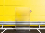 “طاقية الإخفاء”.. علماء بريطانيون يبتكرون درًعا قادرًا على إخفاء البشر خلفه