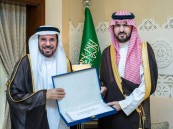 نائب أمير الشرقية يستقبل رئيس جمعية التواصل للتنمية المجتمعية
