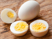 “الغذاء والدواء”تكشف مدة ترك البيض خارج الثلاجة