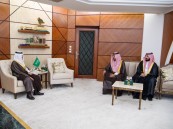 بمناسبة تعيينه.. أمير الشرقية يستقبل مدير عام المركز الوطني لتنمية الغطاء النباتي بالمنطقة