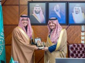 أمير الشرقية يستقبل محافظ هيئة الزكاة والضريبة