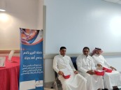 تحت شعار “بدمي أنقذ حياة”.. نادي العمران ينفذ حملة للتبرع بالدم