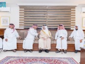 أمير المنطقة الشرقية يقدّم التعازي لأسرة العطيشان