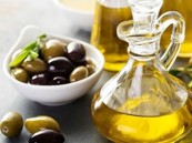 استشاري أمراض قلب: لست ضد زيت الزيتون وهو خيارًا صحيًا وآمنًا من بين الزيوت النباتية
