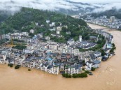 عواصف مطرية غزيرة.. إجلاء 80 ألف شخص نتيجة الفيضانات جنوب غرب الصين