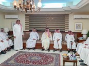 نائب أمير الشرقية يقدم التعازي لأسرة العطيشان في وفاة والدتهم