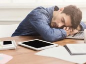ربما يرتبط بزيادة احتمالات الوفاة.. دراسة تحذر من “خطر محتمل” لمحبي نوم القيلولة