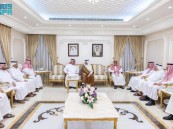 أمير المنطقة الشرقية يعزّي الشيخ عبدالرحمن الدوسري في وفاة شقيقه