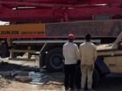 ضبط مخالفين لوثا البيئة بمواد خرسانية في الشرقية