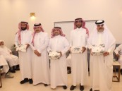 بالصور.. مدرسة ابن مشرف الابتدائية بالهفوف تحتفل بتقاعد أربعة من معلميها