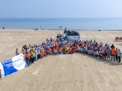 أمانة الأحساء تنظّم حملة لتنظيف شاطئ العقير بمشاركة 200 متطوع لتعزيز القيم البيئية