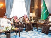 الأمير سعود بن طلال يستقبل مدير فروع البنك العربي بالأحساء
