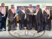 نائب أمير المنطقة الشرقية يستقبل رئيس مجلس إدارة جمعية الصمّان البيئية