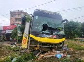 مأساة في فيتنام.. انقلاب حافلة ومقتل 7 أشخاص على الأقل