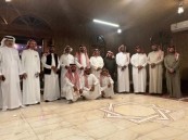 وهج القصيدة يملأ دار نورة الموسى… أمسية منتدى الأدب الشعبي تجمع 11 شاعرًا في ليلةٍ أحسائيةٍ مُتلألئة