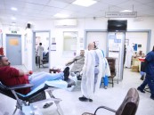 رغم برودة الطقس.. إقبال على حملة التبرع بالدم لجمعية البر بالأحساء في مركز المطيرفي
