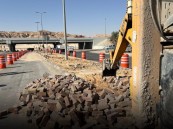 أمانة الأحساء تبدأ صيانة وتطوير طريق العقير