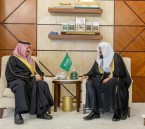 أمير الشرقية يستقبل فضيلة الدكتور عبد الإله الملا بمناسبة تكليفه بالفتوى في المنطقة