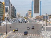 في الخبر.. إطلاق إشارات مرورية بالذكاء الاصطناعي تتحكم بالسيارات وتكشف الازدحام قبل أن يحدث