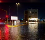 إنذار أحمر حتى مساء الثلاثاء.. أمطار غزيرة وبرد تضرب الأحساء